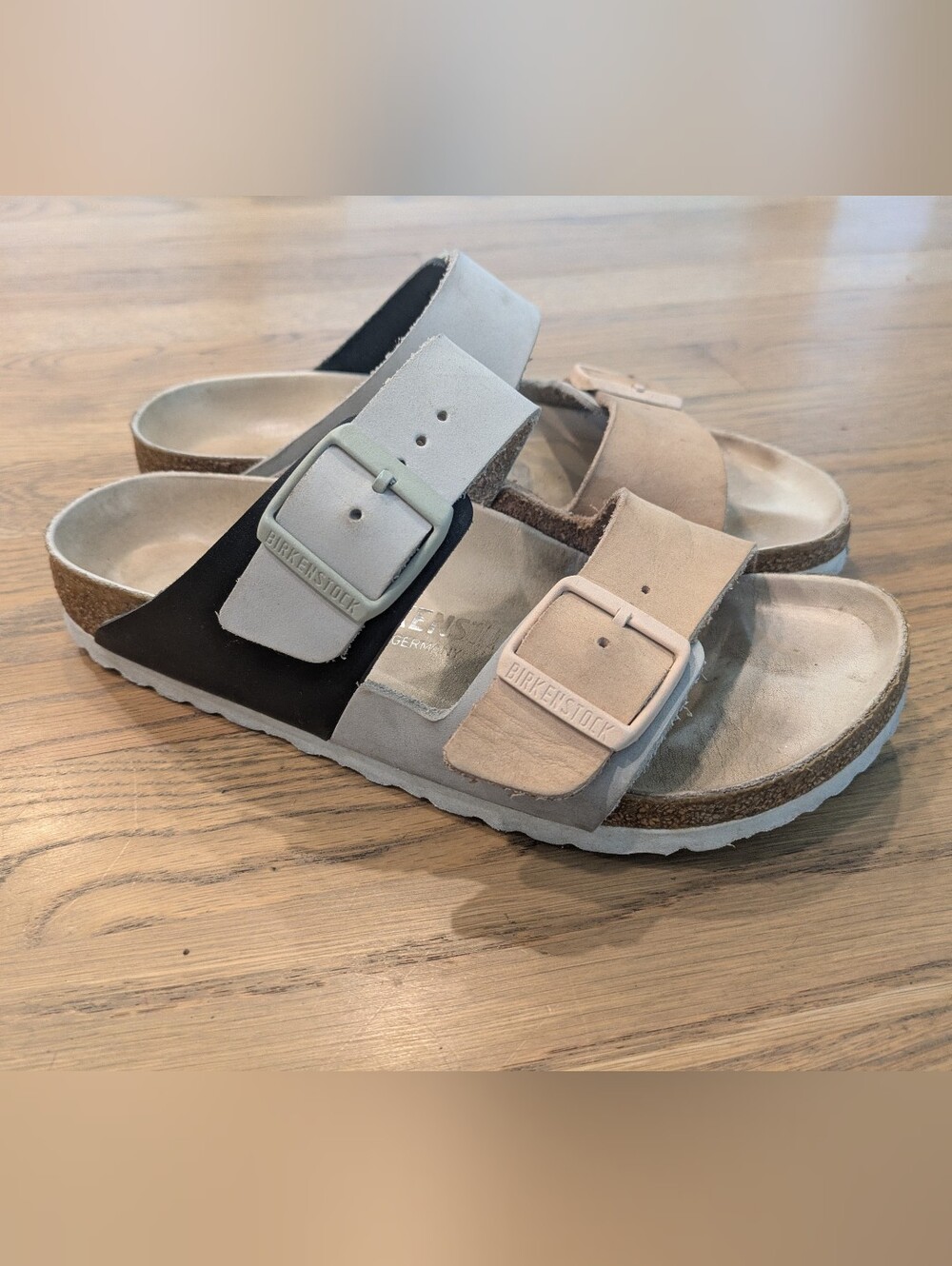 Birkenstock Arizona Split Sandals in Mineral + Light Rose - Size 37